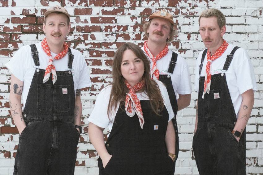 Promo photo for Norwegian punk rockers Blomst