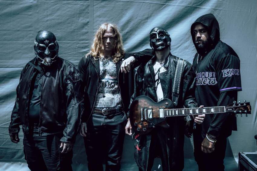 King 810 promo photo from their socials